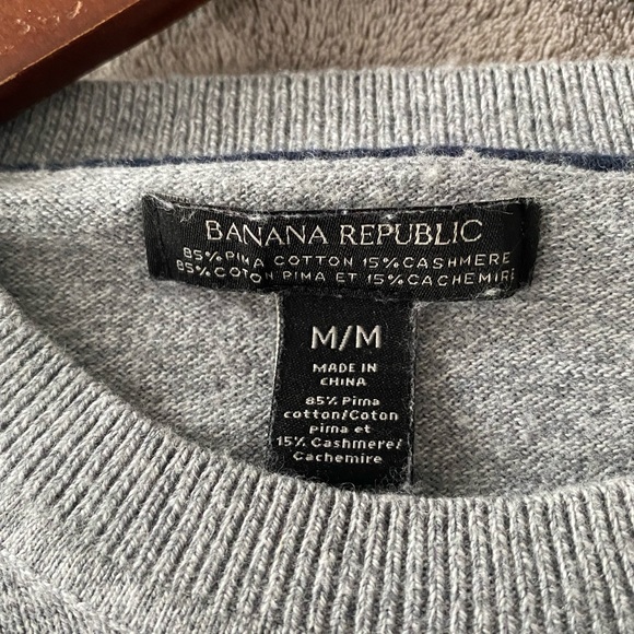 Banana republic crewneck sweater - Picture 2 of 2